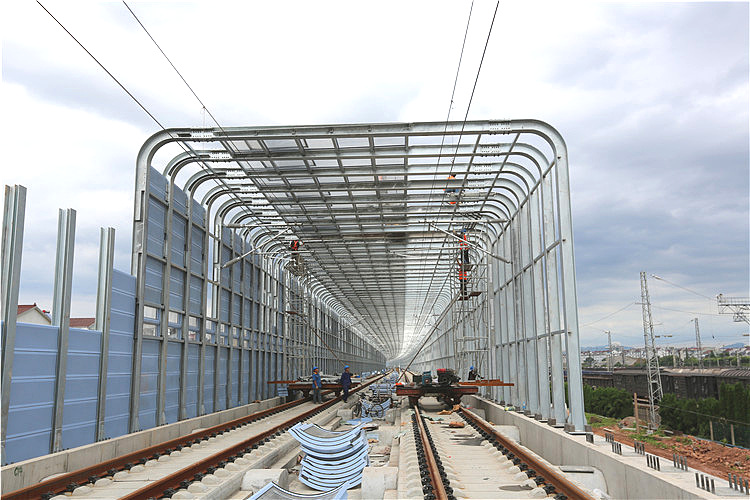 城鐵輕軌火車(chē)道噪音防護墻